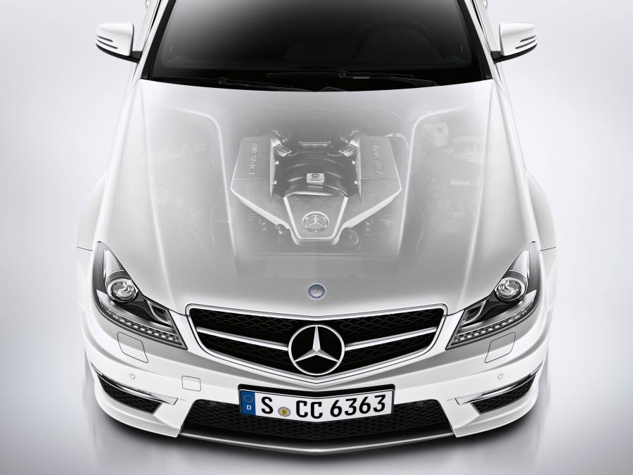  Mercedes-Benz C63 AMG Coupe 2012 года  (фото 7 из 113)